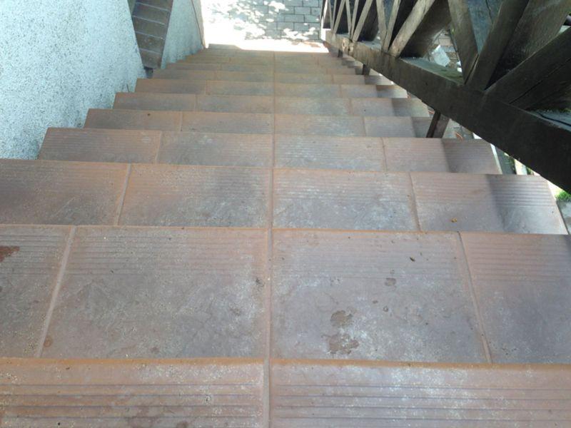 schody wyłożone glazurą 9